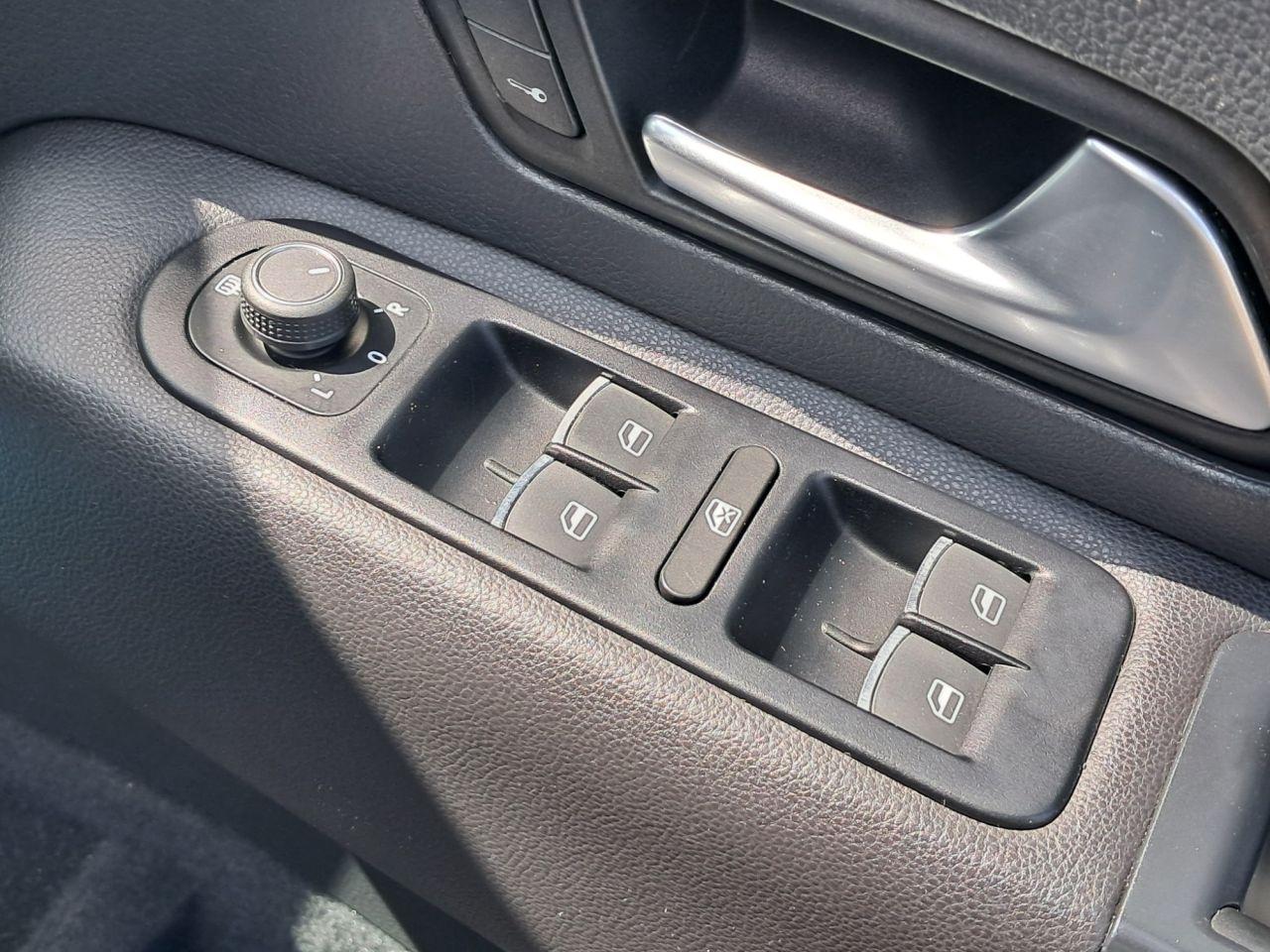 Used Volkswagen Amarok 2017 for sale - 76702389: Photo 28