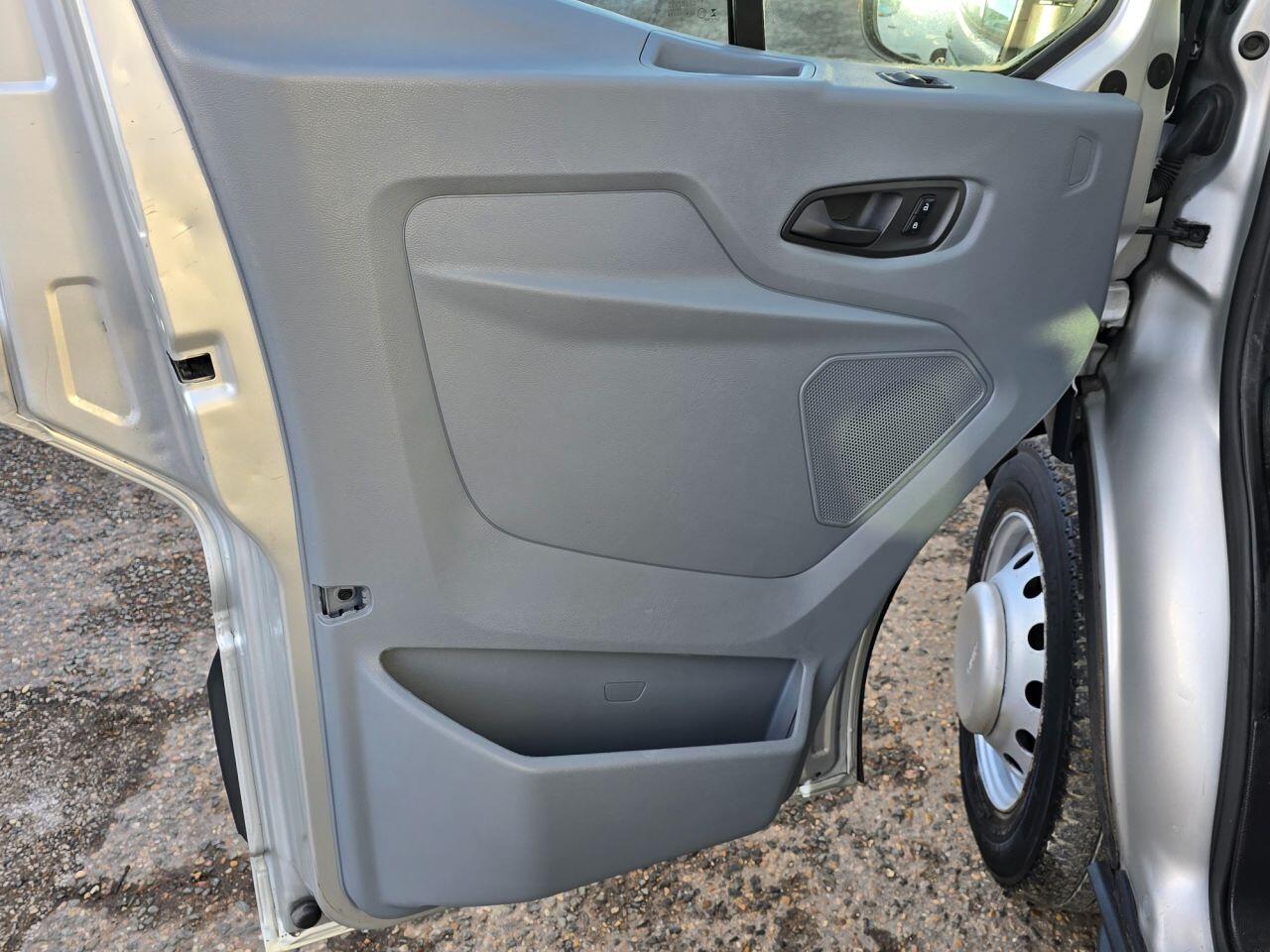 Used Ford Transit 2016 for sale - 76994383: Photo 11