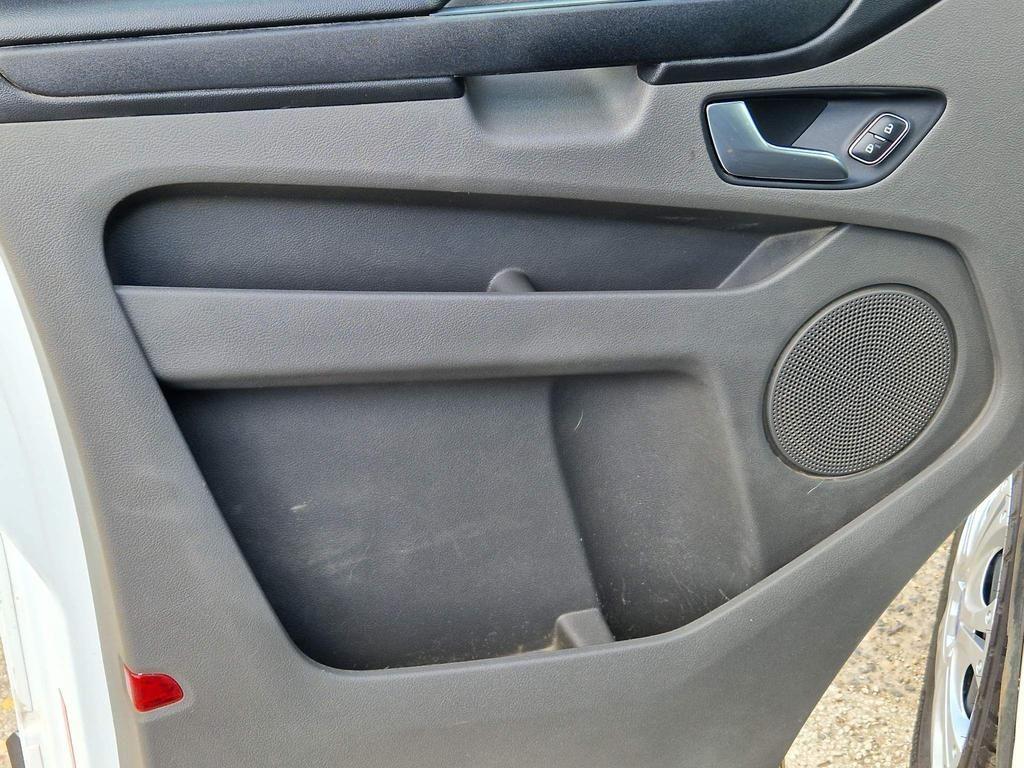 Used Ford Transit Custom for sale - 76701437: Photo 16