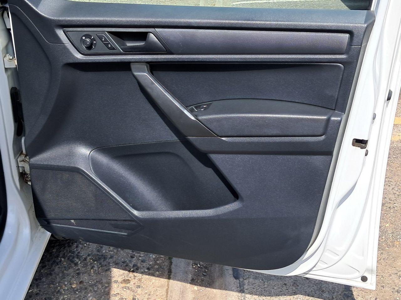 Used Volkswagen Caddy Maxi 2016 for sale - 76702297: Photo 15