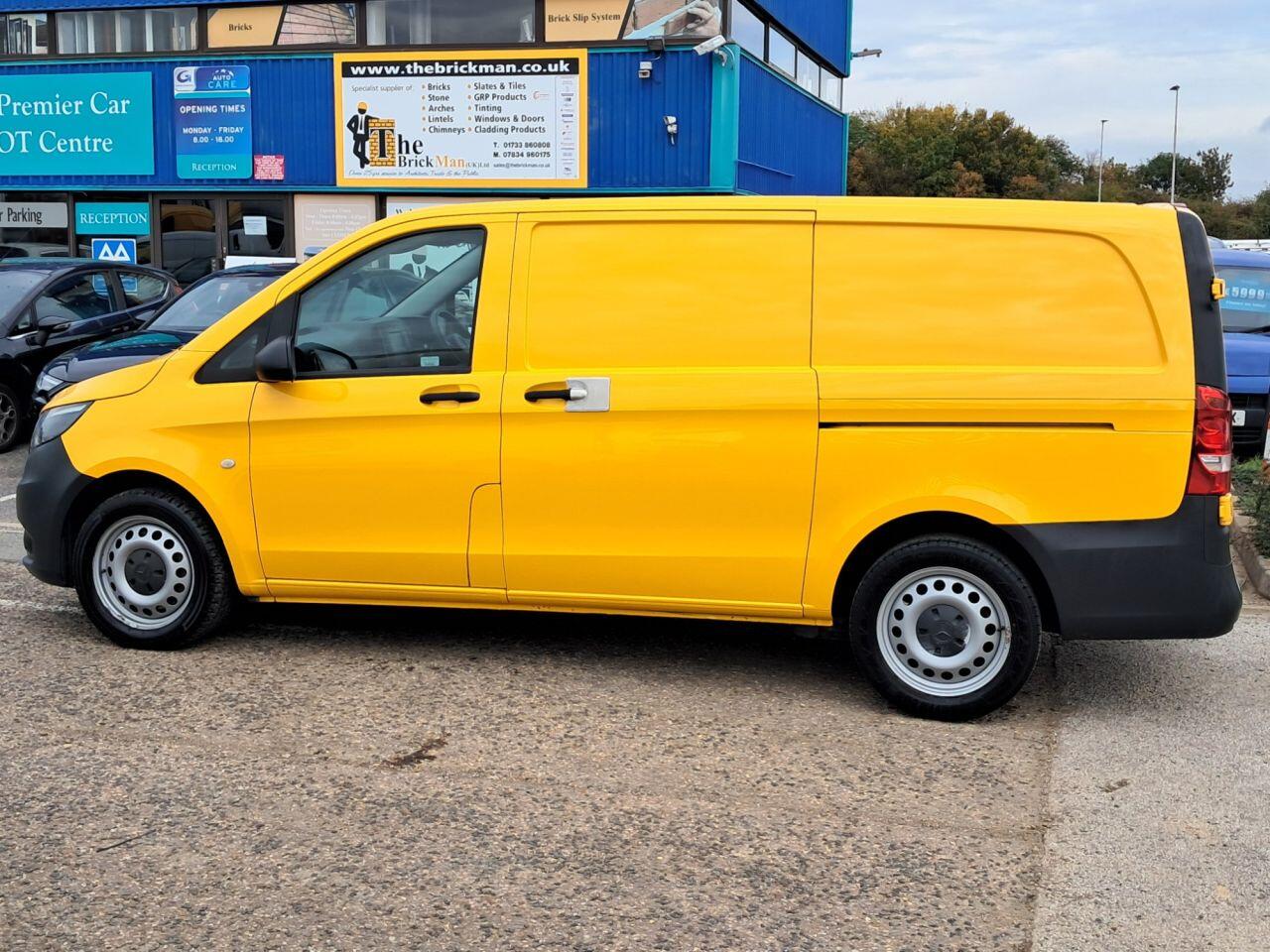 Used Mercedes-Benz Vito 2017 for sale - 76996385: Photo 10