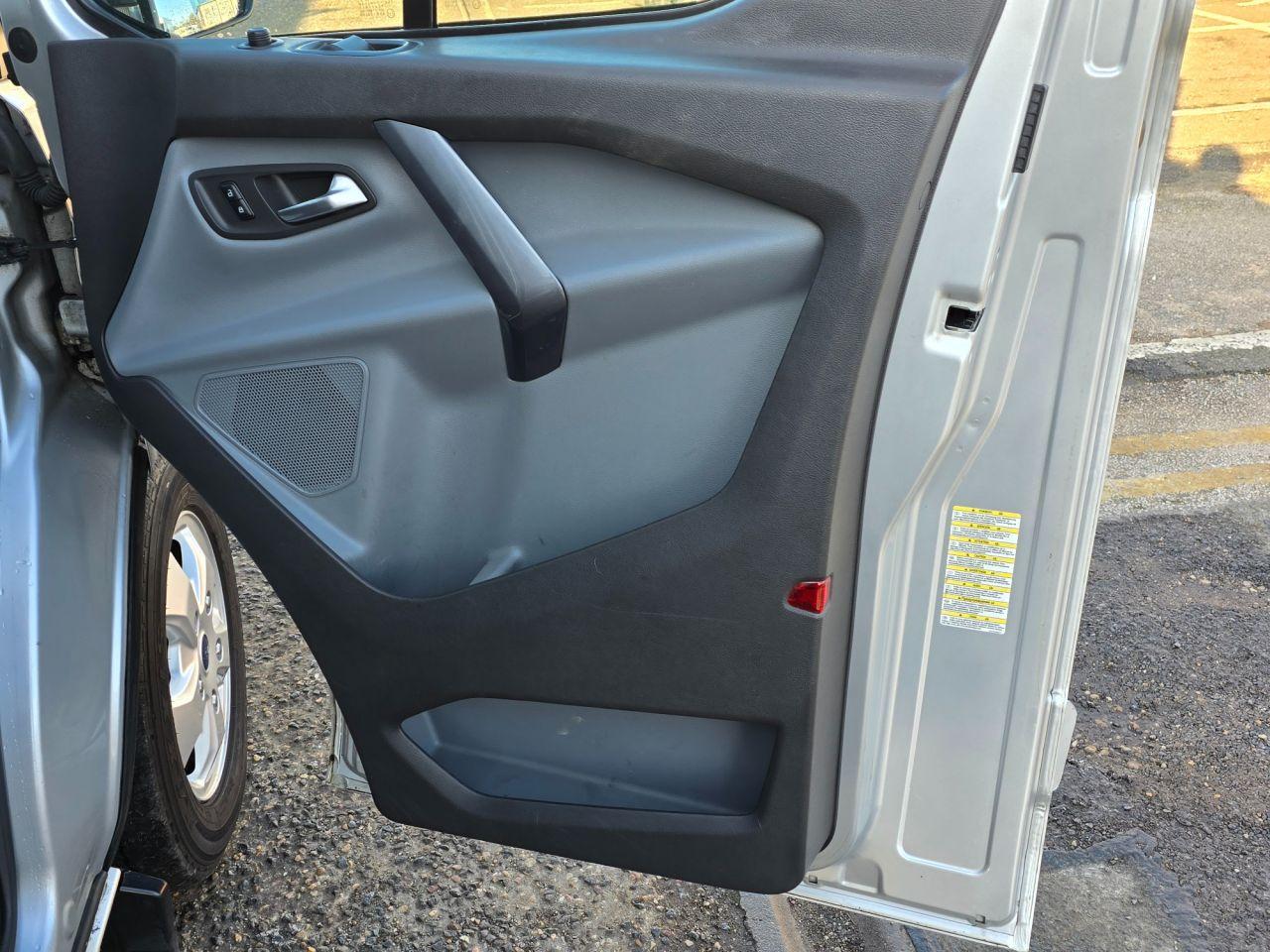 Used Ford Transit Custom 2015 for sale - 76702485: Photo 14