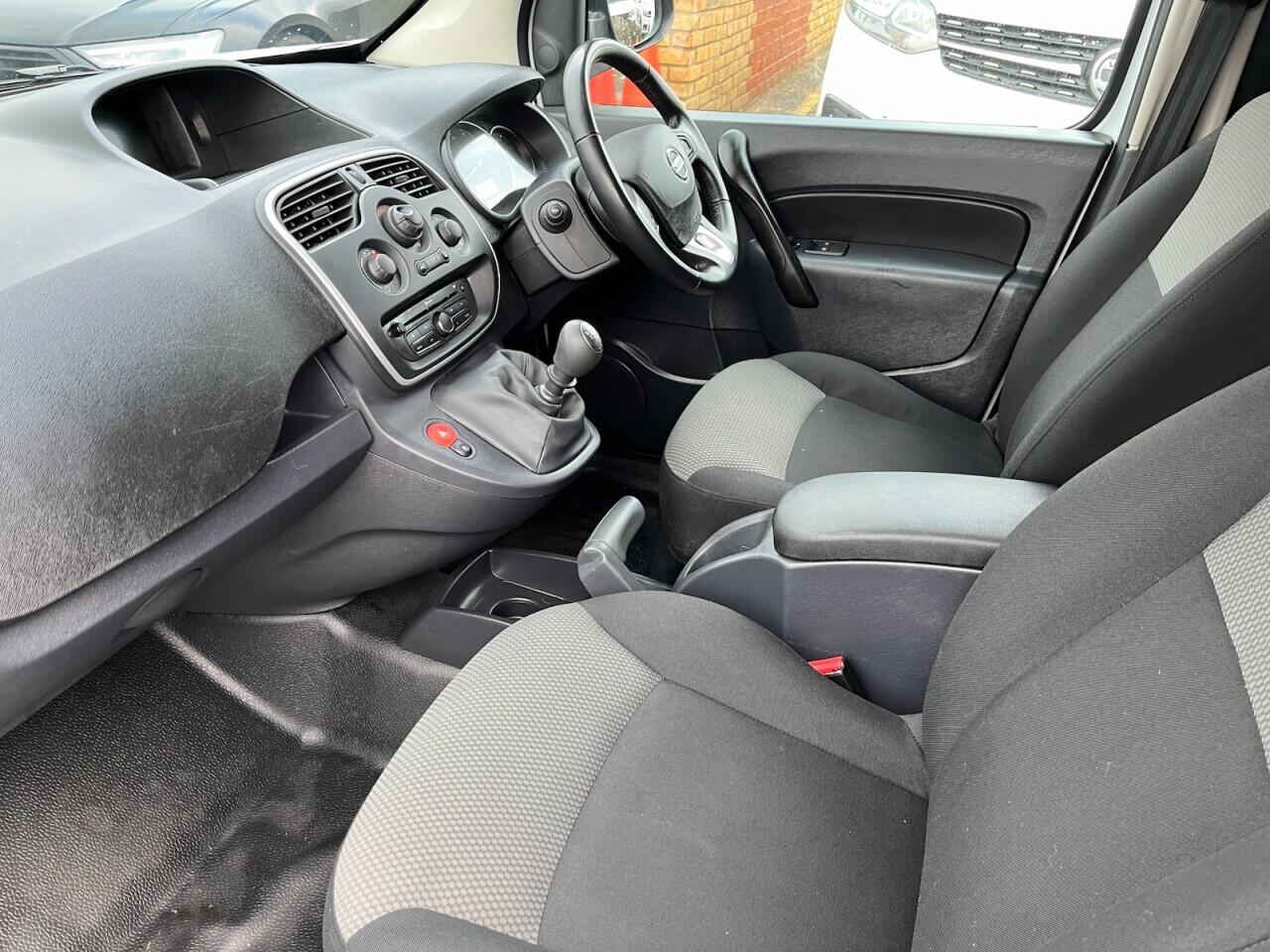 Used Nissan NV250 2021 for sale - 77386508: Photo 4