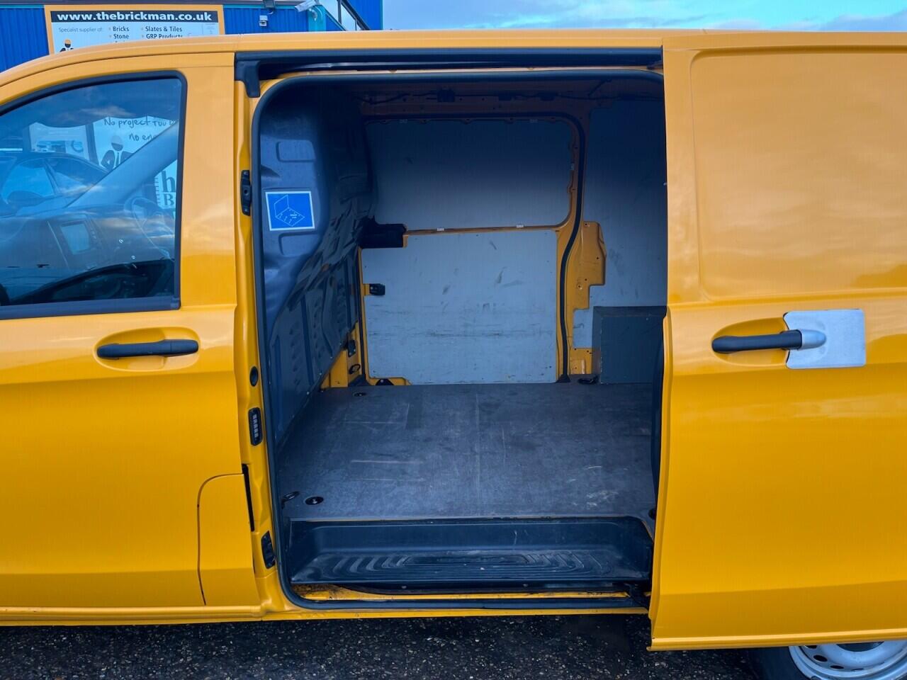 Used Mercedes-Benz Vito 2021 for sale - 77190746: Photo 5