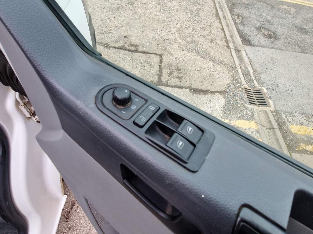 Used Volkswagen Transporter 2014 for sale - 77144539: Photo 16