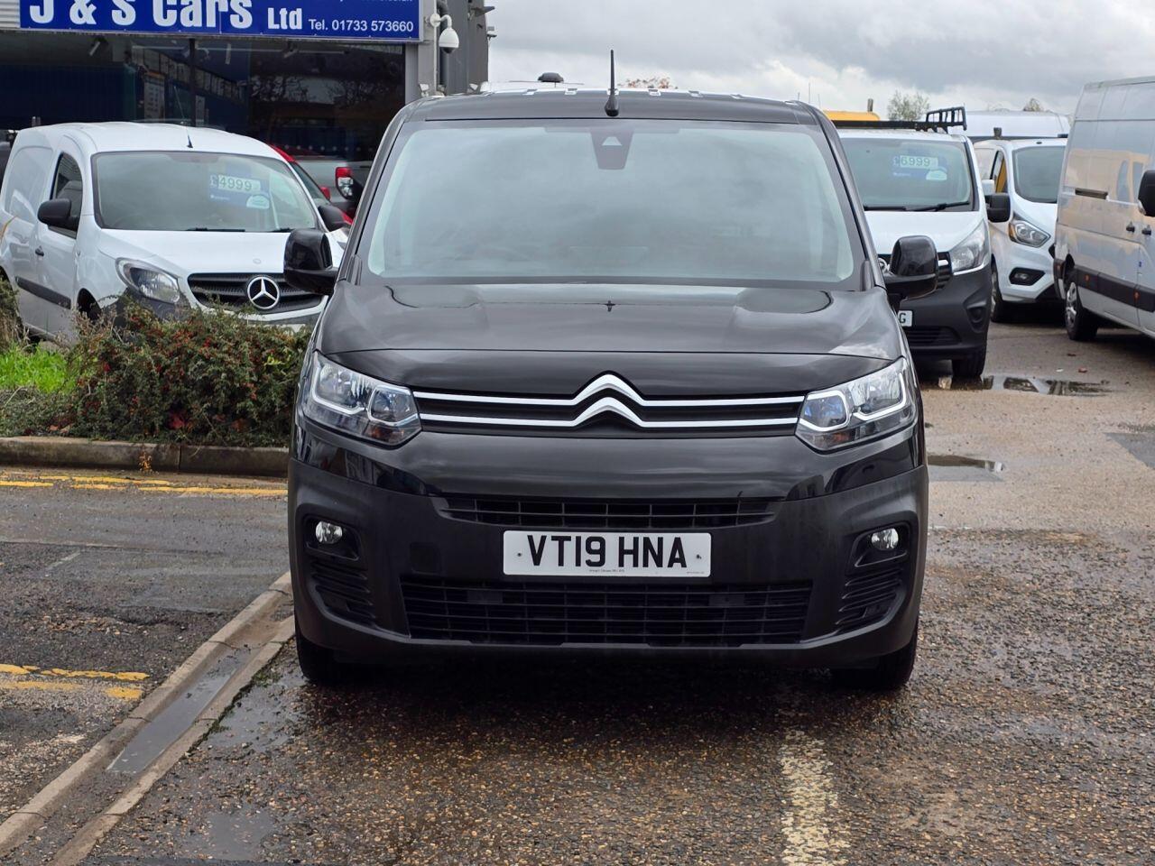 Used Citroen Berlingo 2019 for sale - 77646682: Photo 2