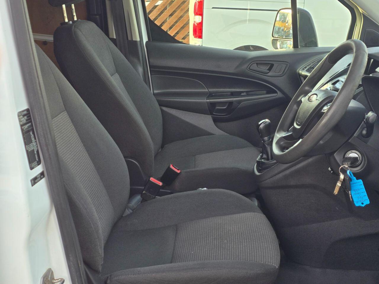 Used Ford Transit Connect 2017 for sale - 76913141: Photo 18