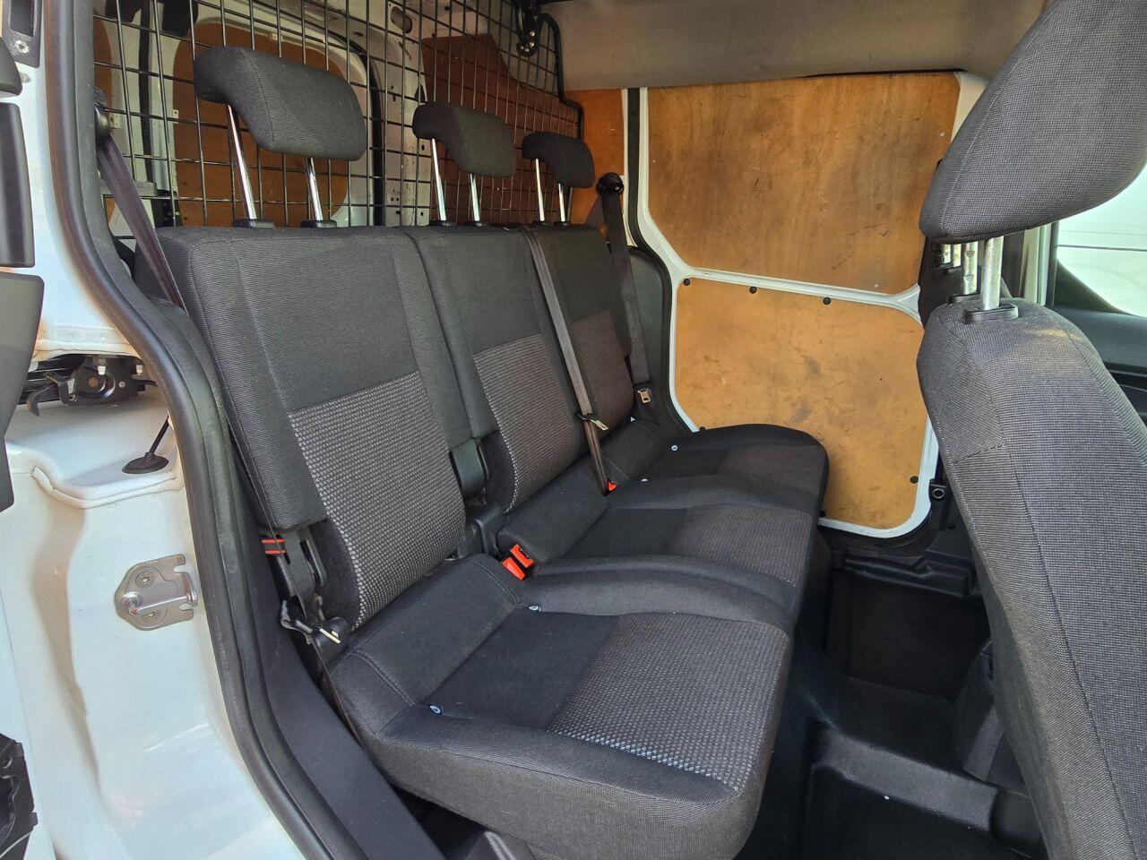 Used Ford Transit Connect 2017 for sale - 76913141: Photo 6