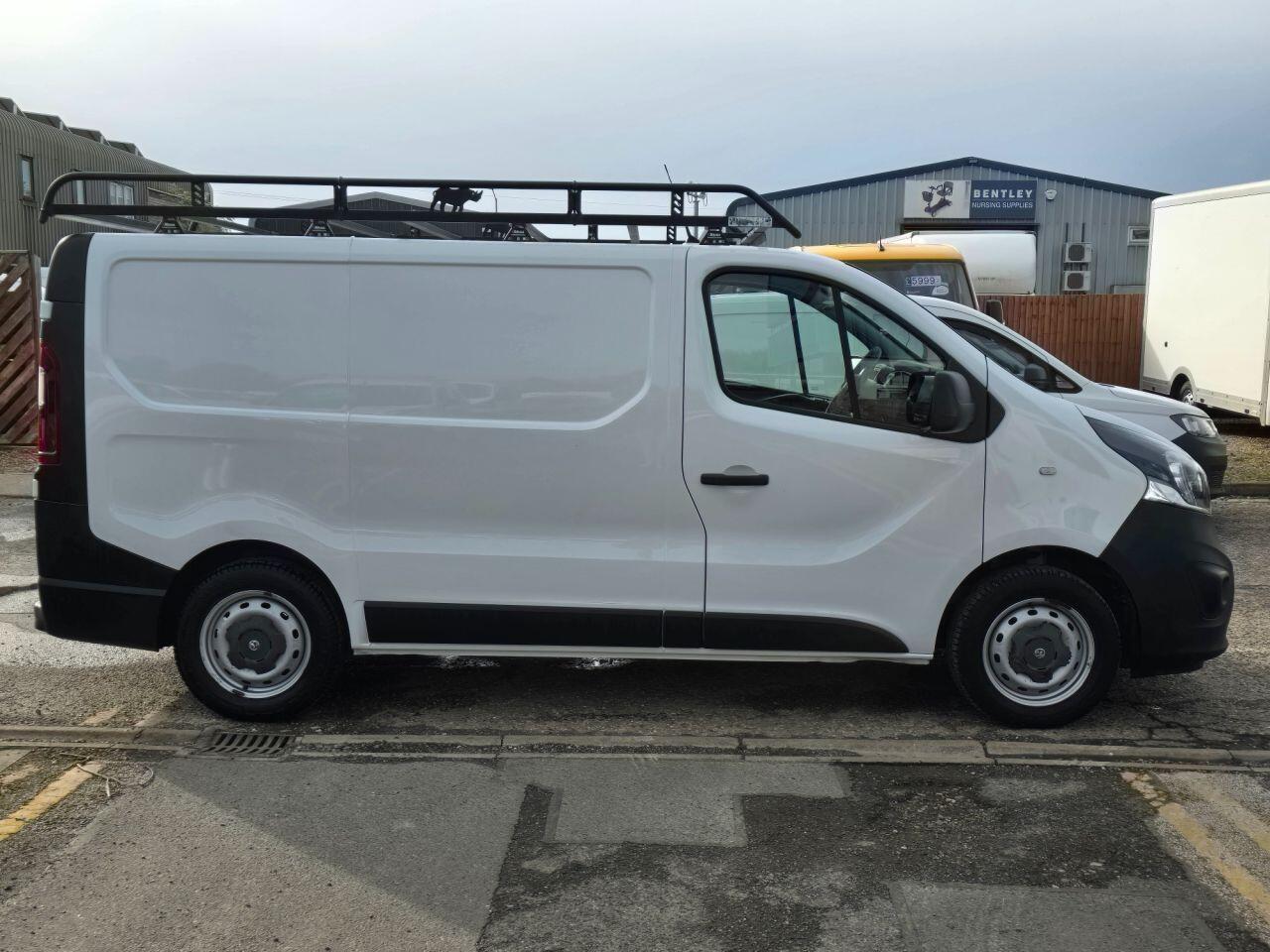 Used Vauxhall Vivaro 2019 for sale - 76702466: Photo 4