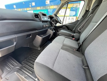 Used Renault Master 2024 for sale - 78622476: Photo