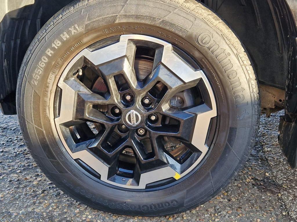 Used Nissan Navara 2020 for sale - 76987873: Photo 19