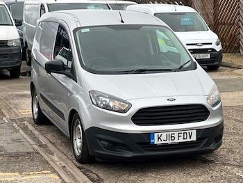 Used Ford Transit Courier 2016 for sale - 79213223: Photo