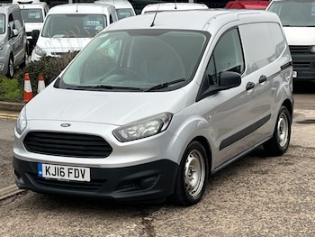 Used Ford Transit Courier 2016 for sale - 79213223: Photo