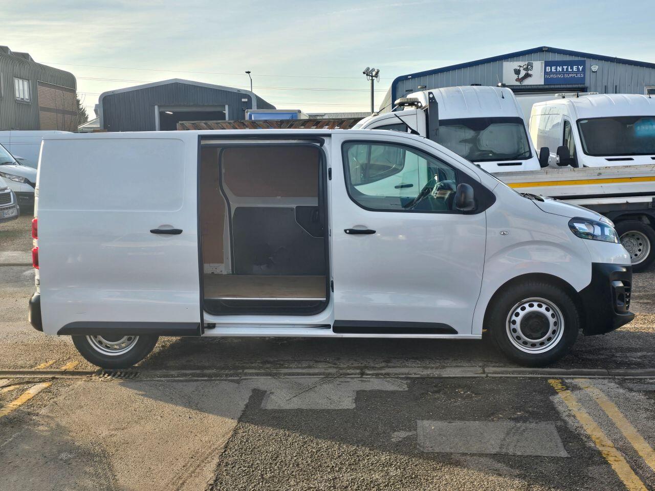 Used Vauxhall Vivaro 2021 for sale - 76714680: Photo 5