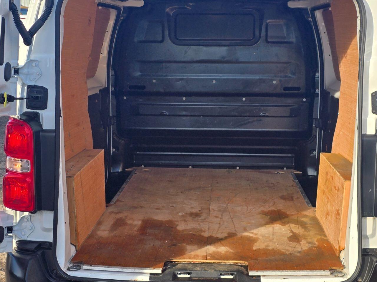 Used Vauxhall Vivaro 2021 for sale - 76714680: Photo 9