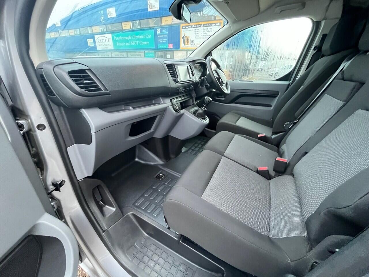 Used Toyota ProAce 2022 for sale - 77456304: Photo 4