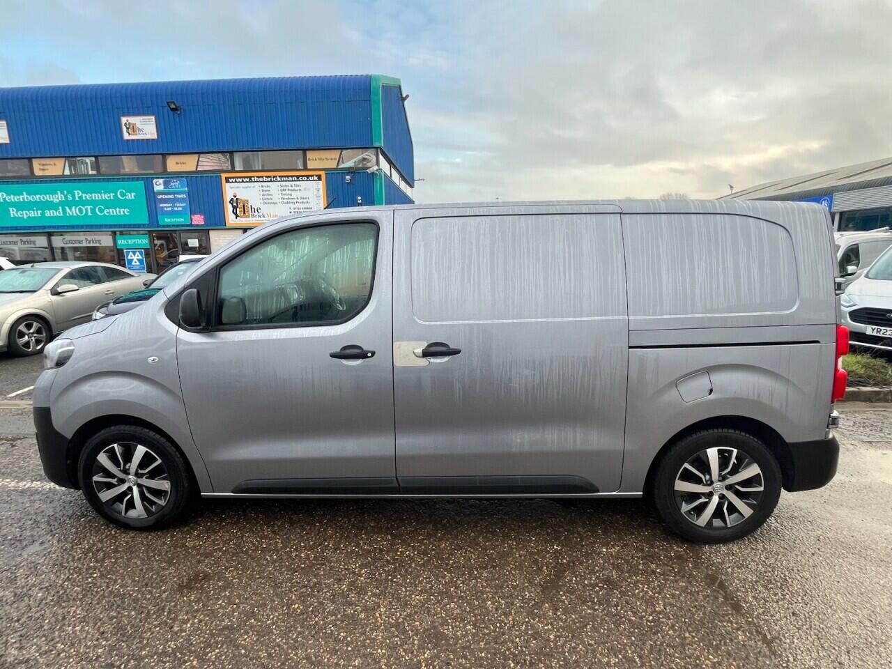 Used Toyota ProAce 2022 for sale - 77456304: Photo 6