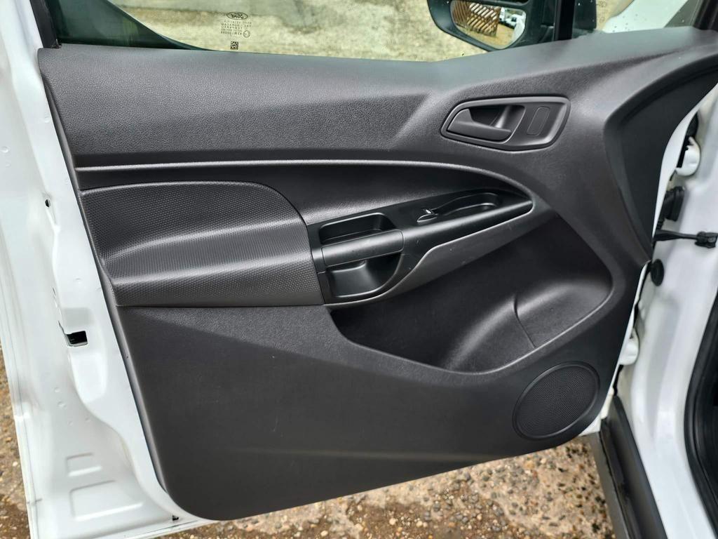 Used Ford Transit Connect 2017 for sale - 76702292: Photo 13