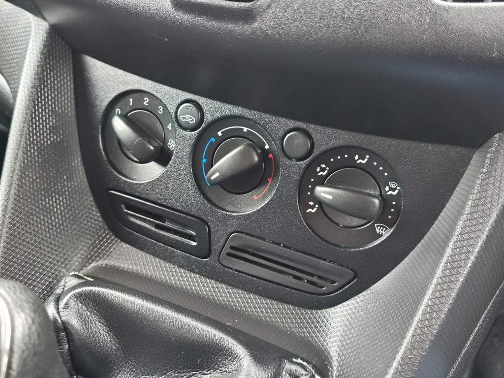 Used Ford Transit Connect 2017 for sale - 76702292: Photo 23