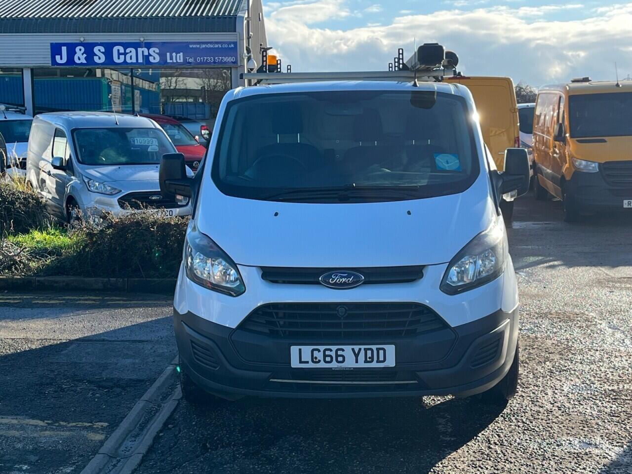 Used Ford Transit Custom 2017 for sale - 77266701: Photo 2