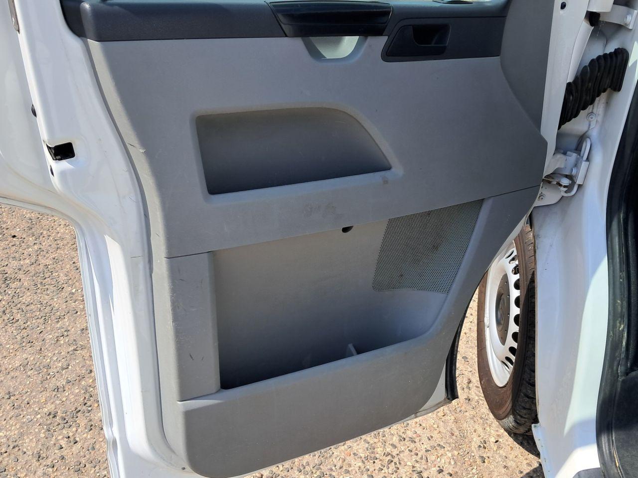 Used Volkswagen Transporter 2014 for sale - 76701424: Photo 11