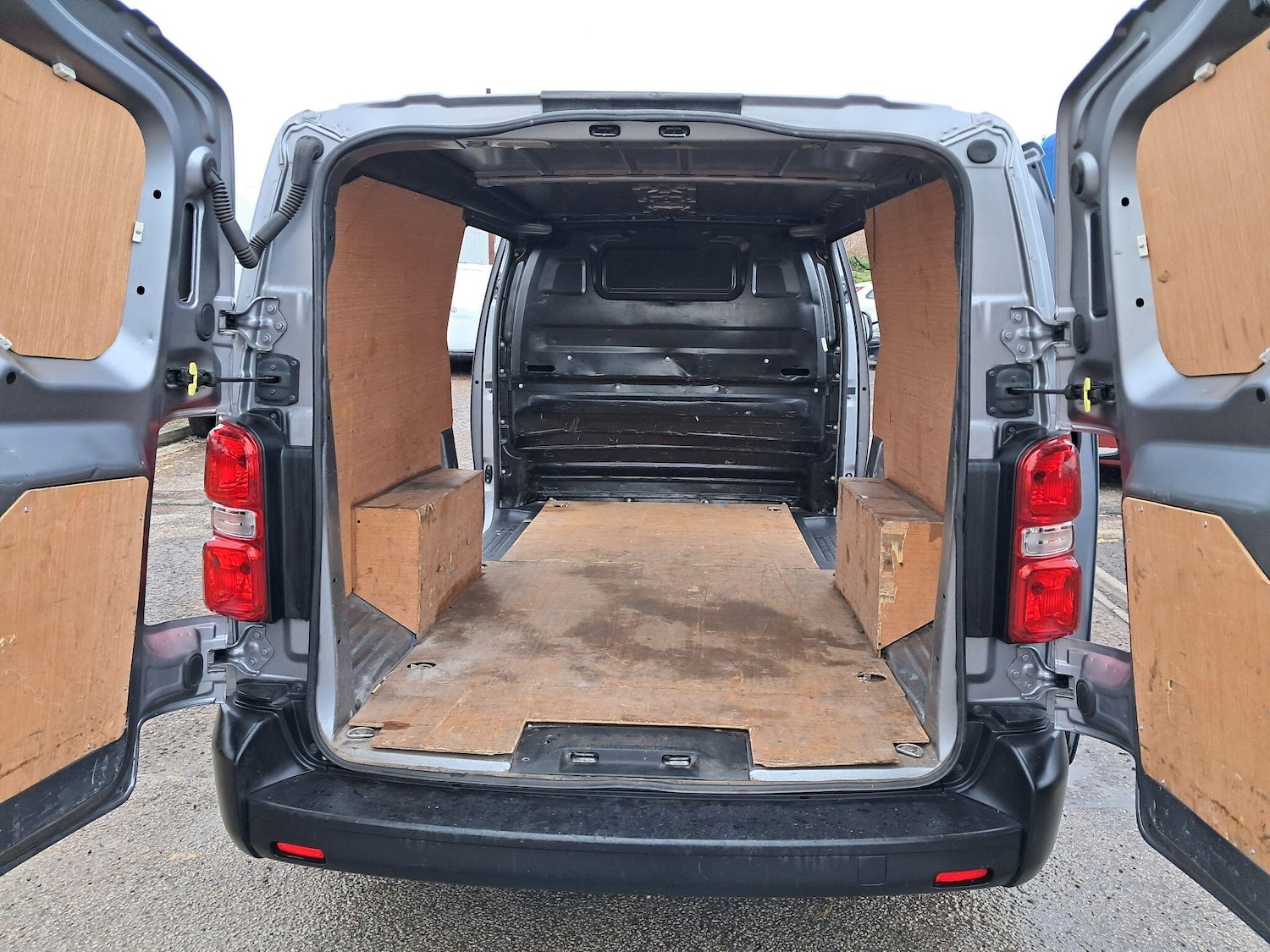 Used Vauxhall Vivaro 2019 for sale - 76975730: Photo 10