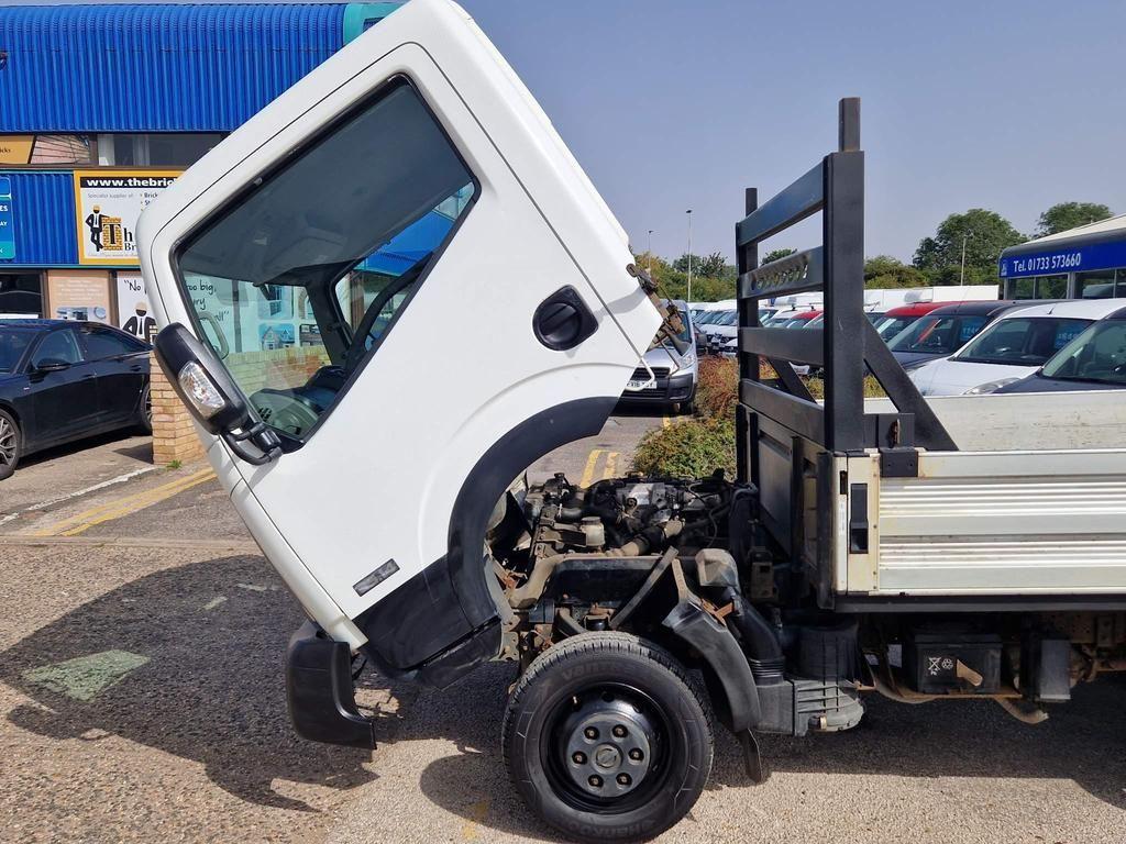 Used Nissan Cabstar 2015 for sale - 77524062: Photo 15