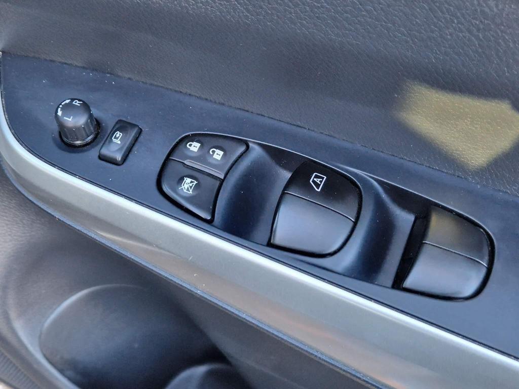 Used Nissan Navara 2020 for sale - 76701430: Photo 27