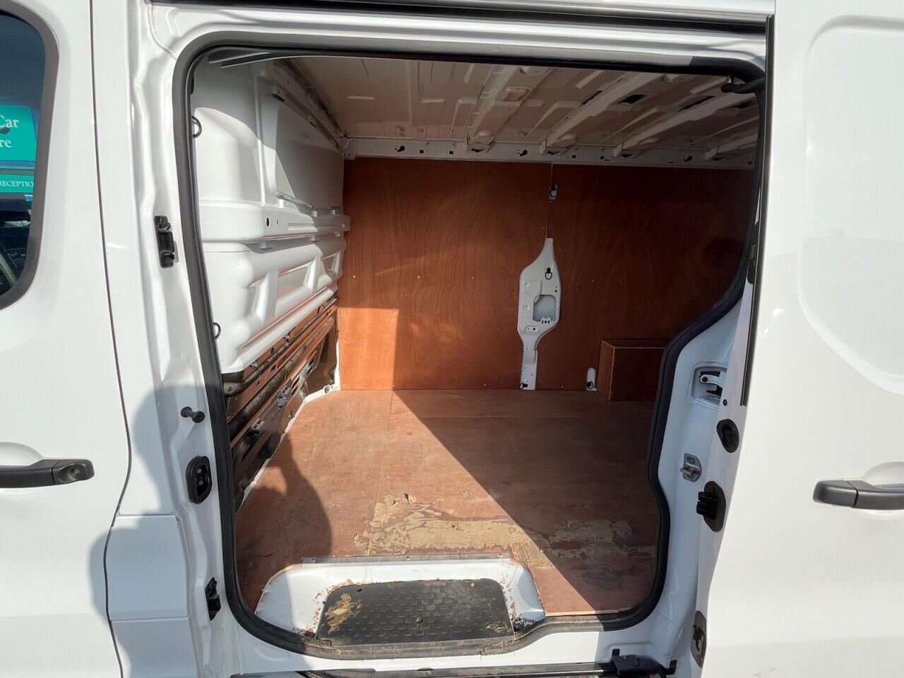 Used Nissan NV300 for sale - 77671350: Photo 5