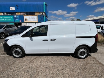 Used Renault Kangoo 2024 for sale - 79553930: Photo