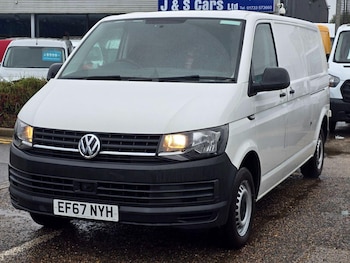 Used Volkswagen Transporter 2018 for sale - 76702142: Photo
