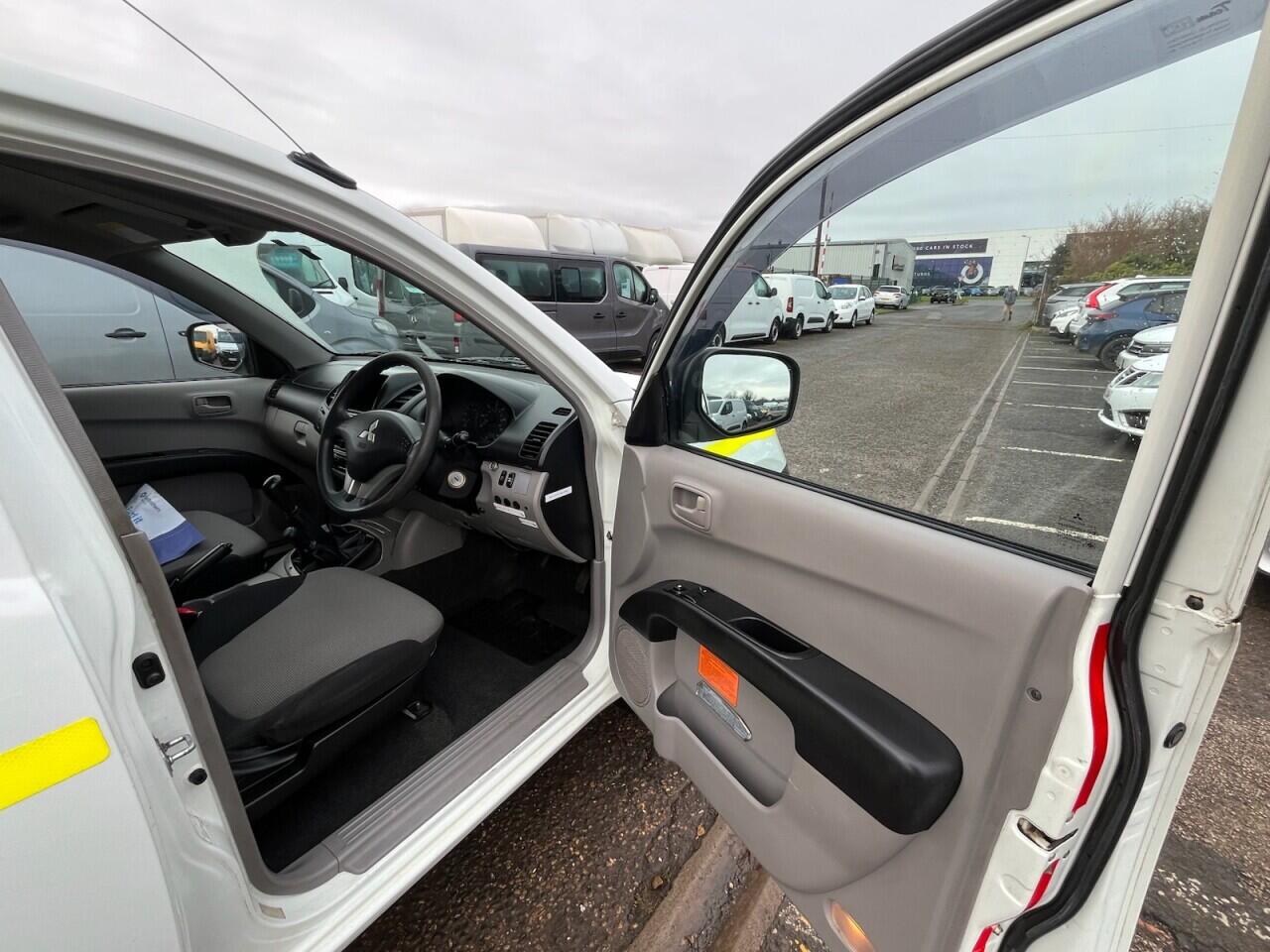 Used Mitsubishi L200 2012 for sale - 77155261: Photo 11