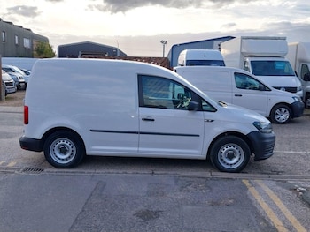 Used Volkswagen Caddy 2019 for sale - 76996390: Photo