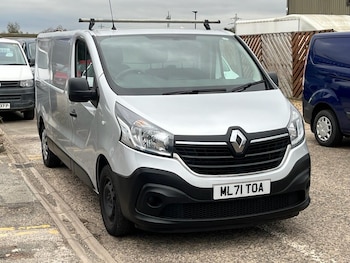 Renault Trafic feature image