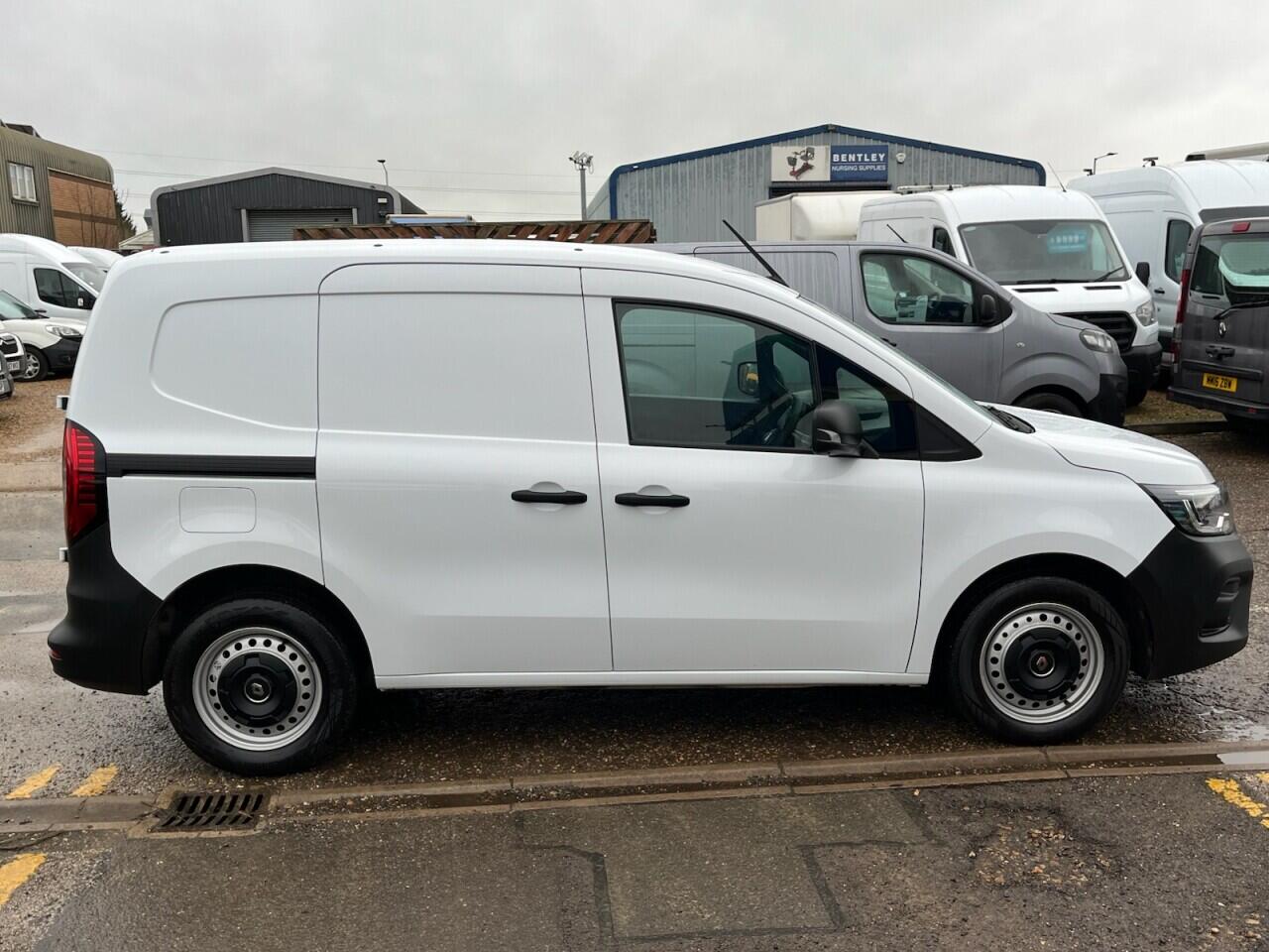 Used Renault Kangoo 2023 for sale - 77216119: Photo 11