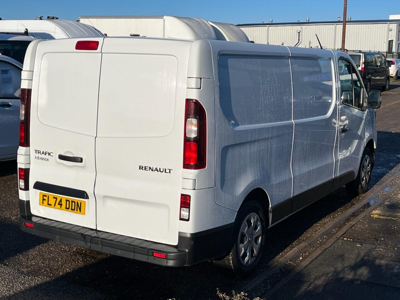 Used Renault Trafic 2024 for sale - 77565109: Photo 10