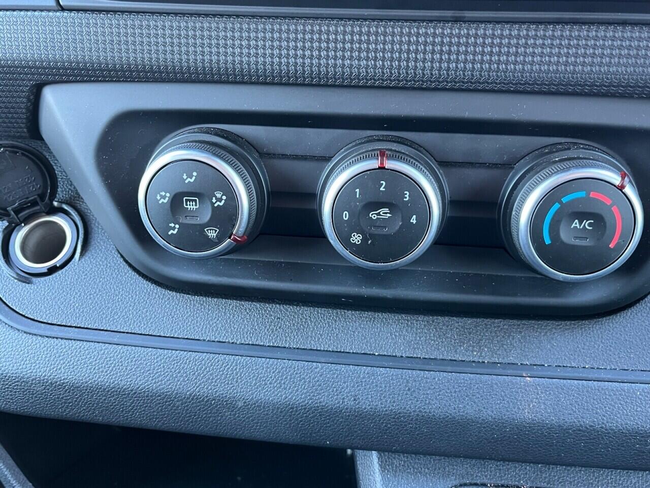 Used Renault Trafic 2024 for sale - 77565109: Photo 15