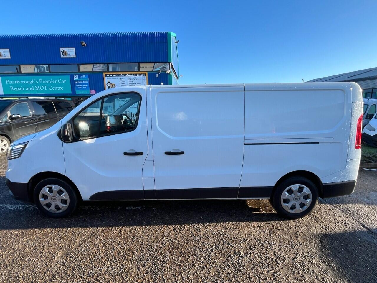 Used Renault Trafic 2024 for sale - 77565109: Photo 6