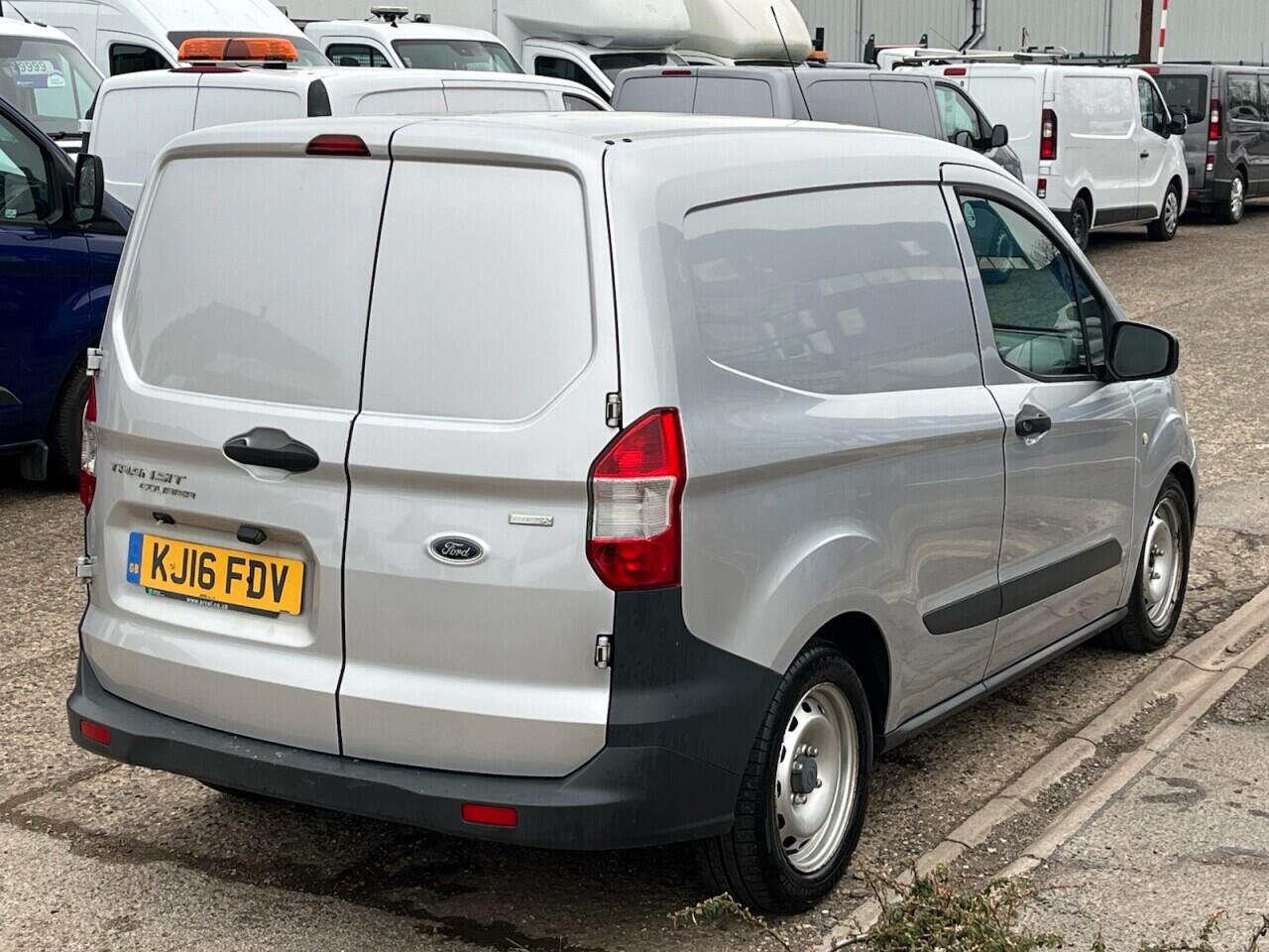 Used Ford Transit Courier 2016 for sale - 77909810: Photo 10