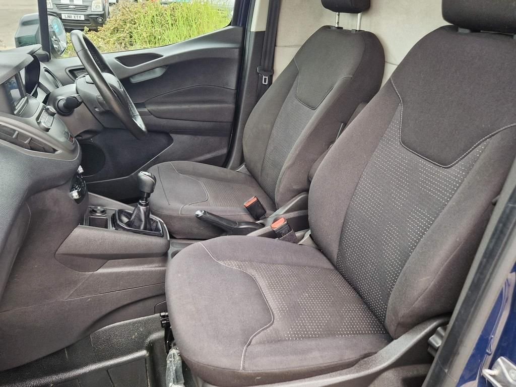 Used Ford Transit Courier 2019 for sale - 76558708: Photo 18