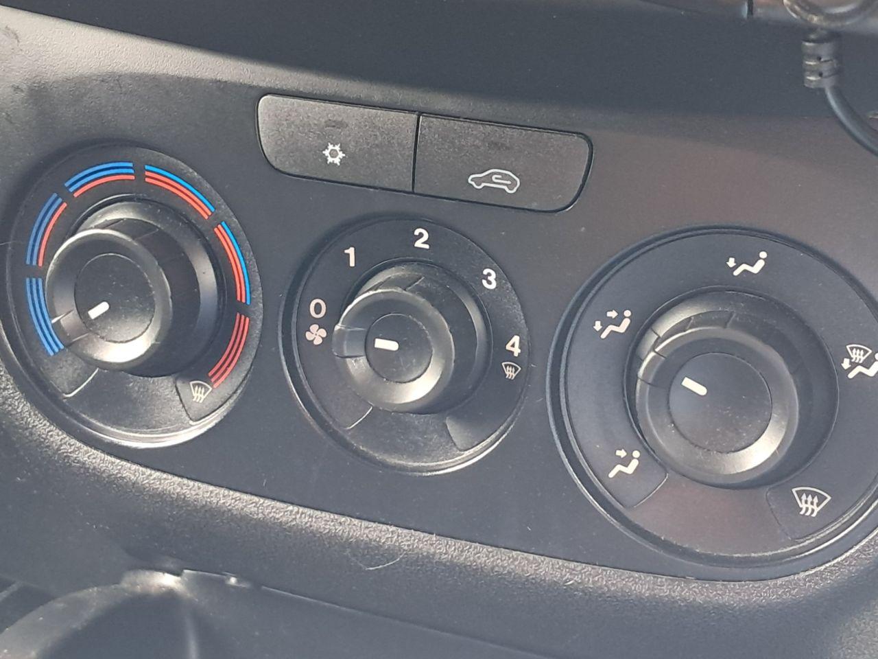 Used Vauxhall Combo 2013 for sale - 76701132: Photo 18