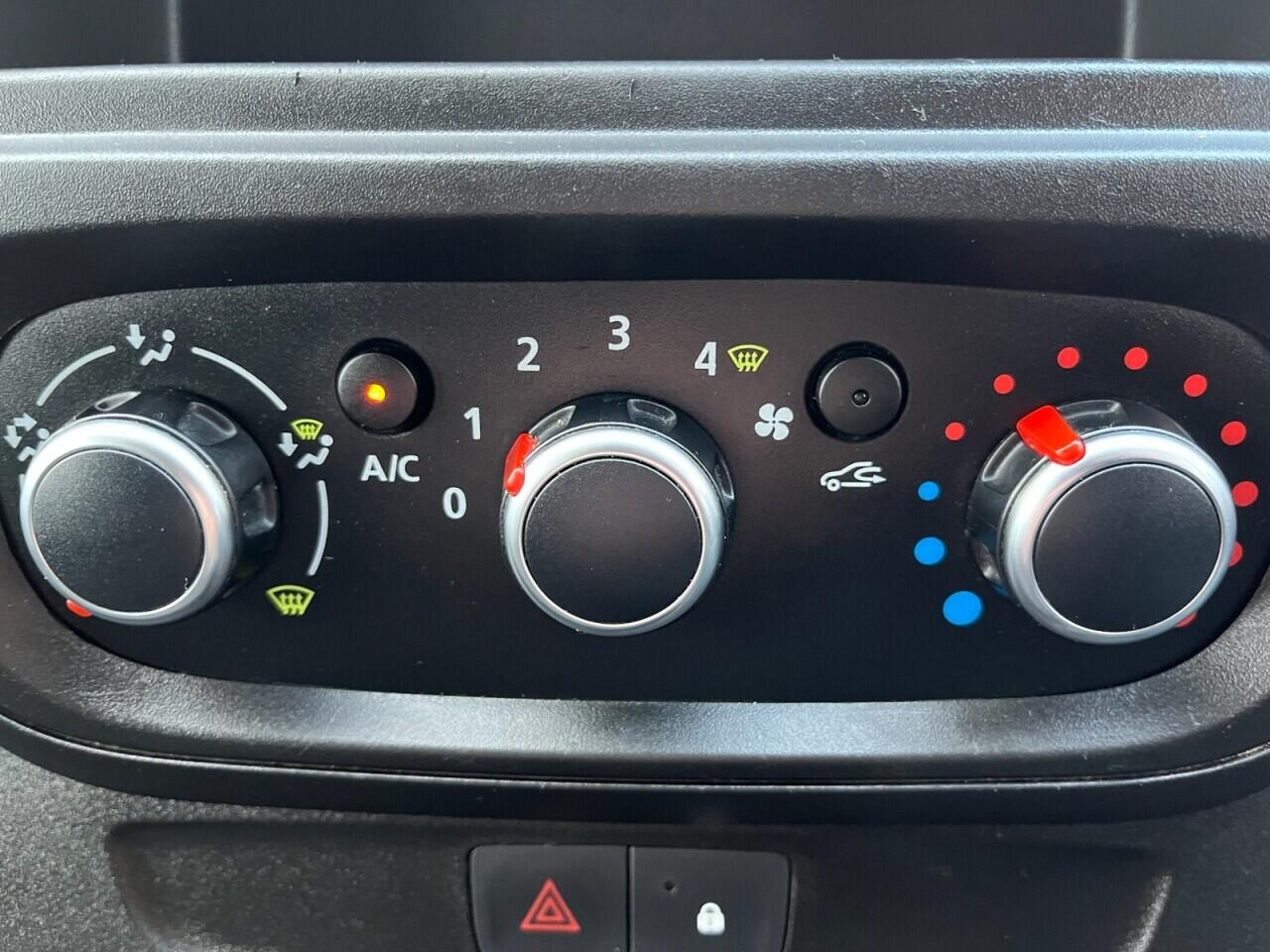 Used Renault Trafic 2021 for sale - 77783931: Photo 15