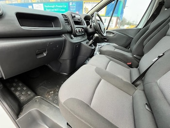 Used Renault Trafic 2021 for sale - 77783931: Photo