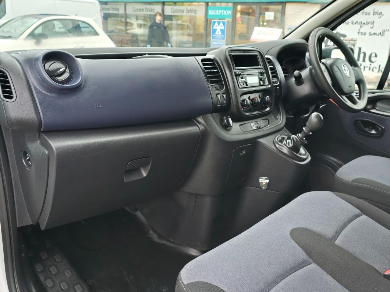 Used Vauxhall Vivaro 2017 for sale - 77057614: Photo 15