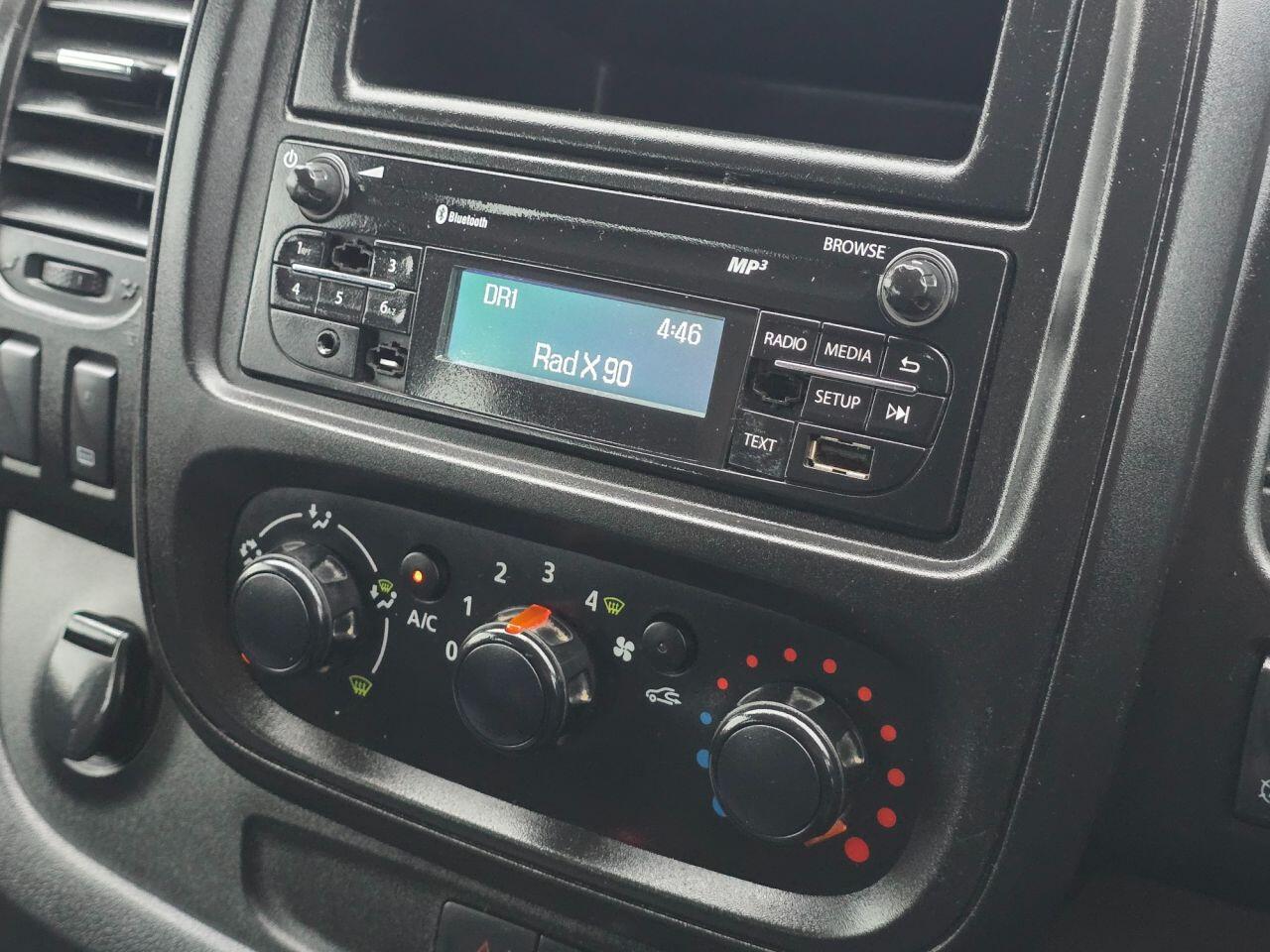 Used Vauxhall Vivaro 2017 for sale - 77057614: Photo 22