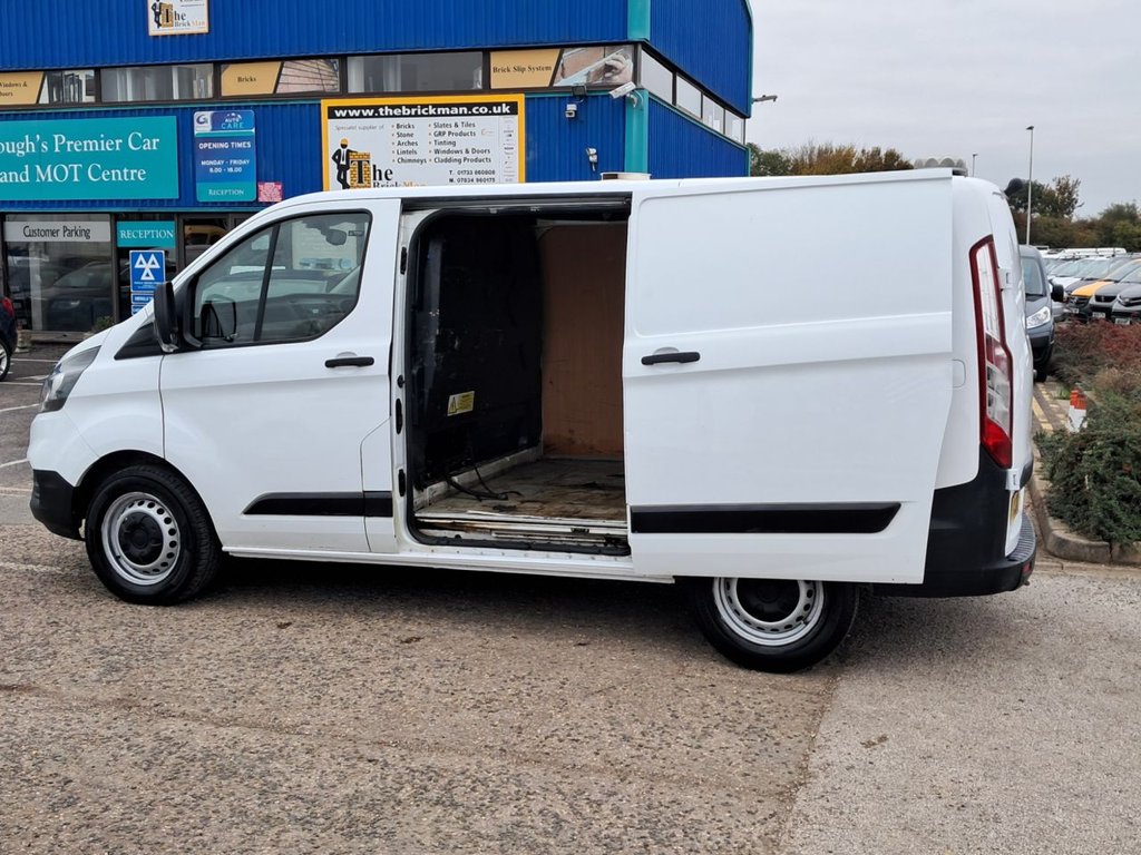Used Ford Transit Custom 2020 for sale - 76558526: Photo 10