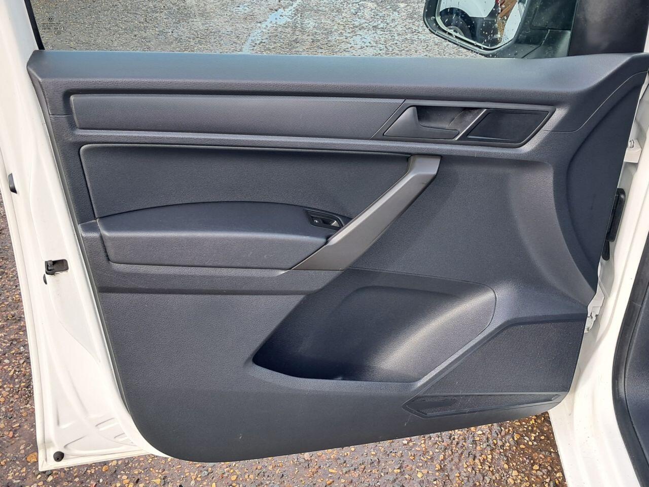 Used Volkswagen Caddy for sale - 76702215: Photo 11