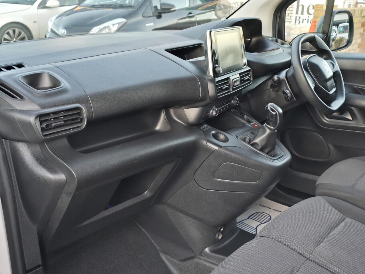 Used Peugeot Partner 2021 for sale - 77131135: Photo 12
