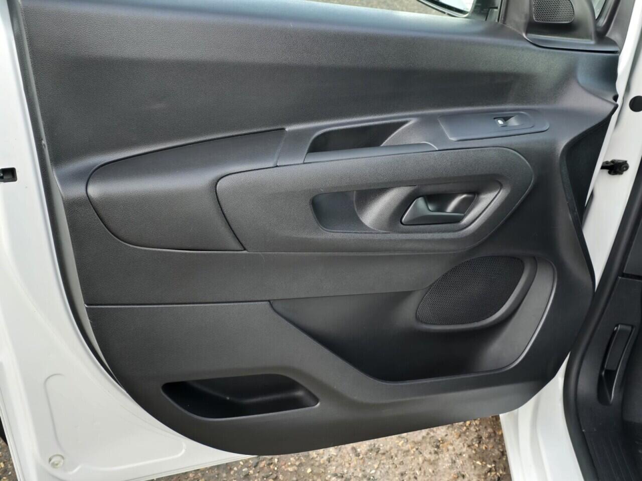 Used Peugeot Partner 2021 for sale - 77131135: Photo 14