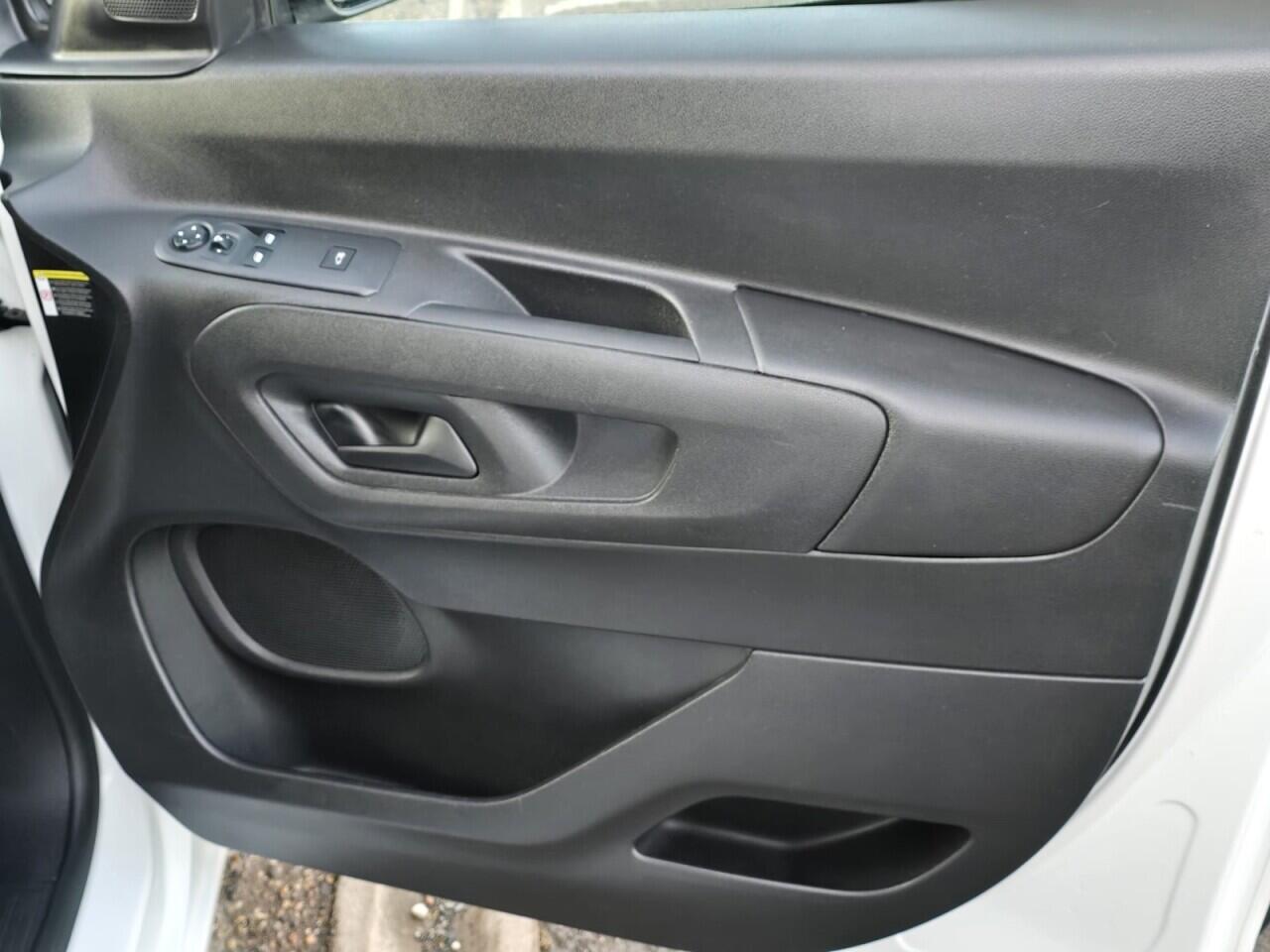 Used Peugeot Partner 2021 for sale - 77131135: Photo 15